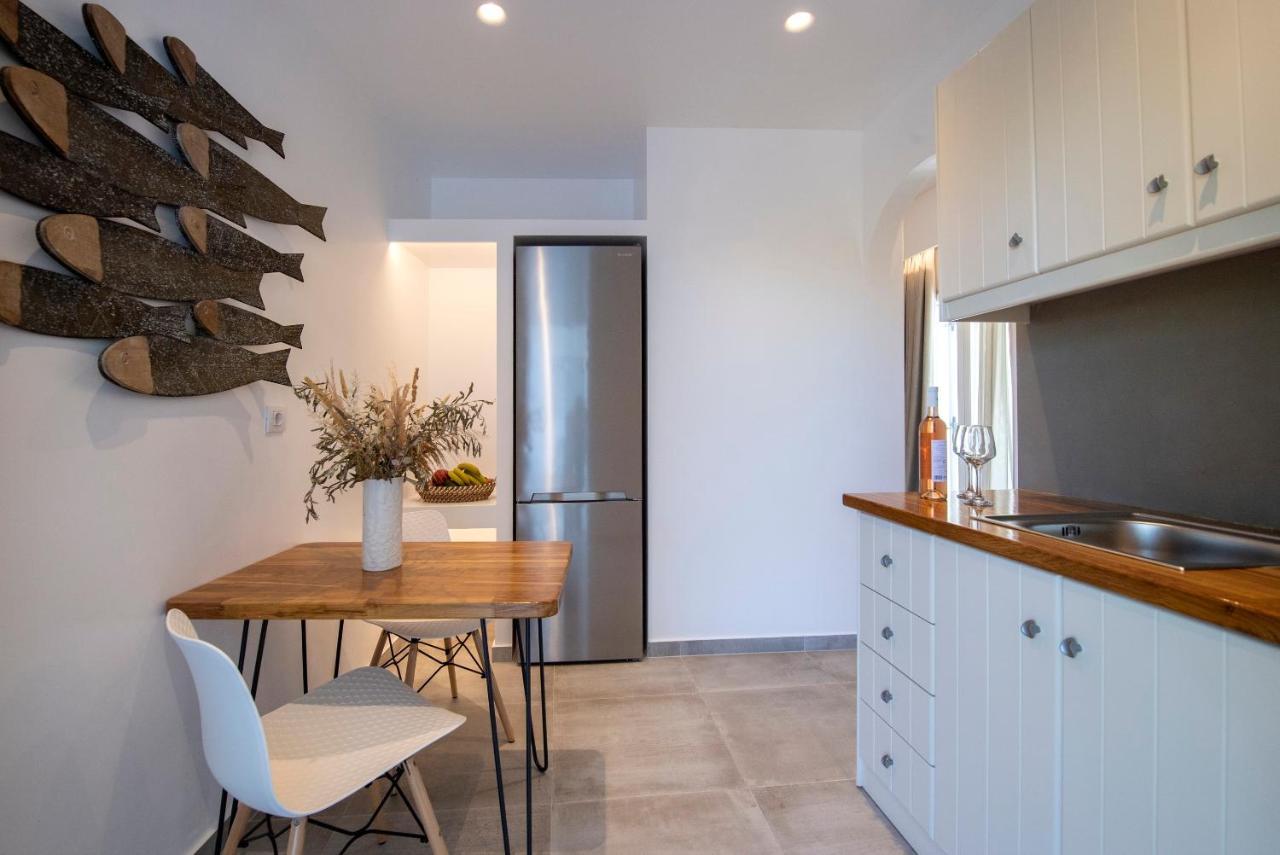 Corina Studios-Apartments Nausa Exteriér fotografie