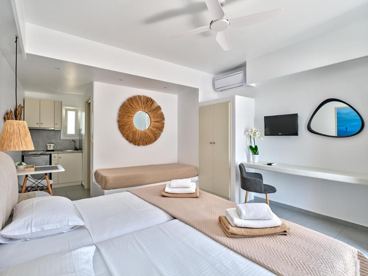 Corina Studios-Apartments Nausa Exteriér fotografie