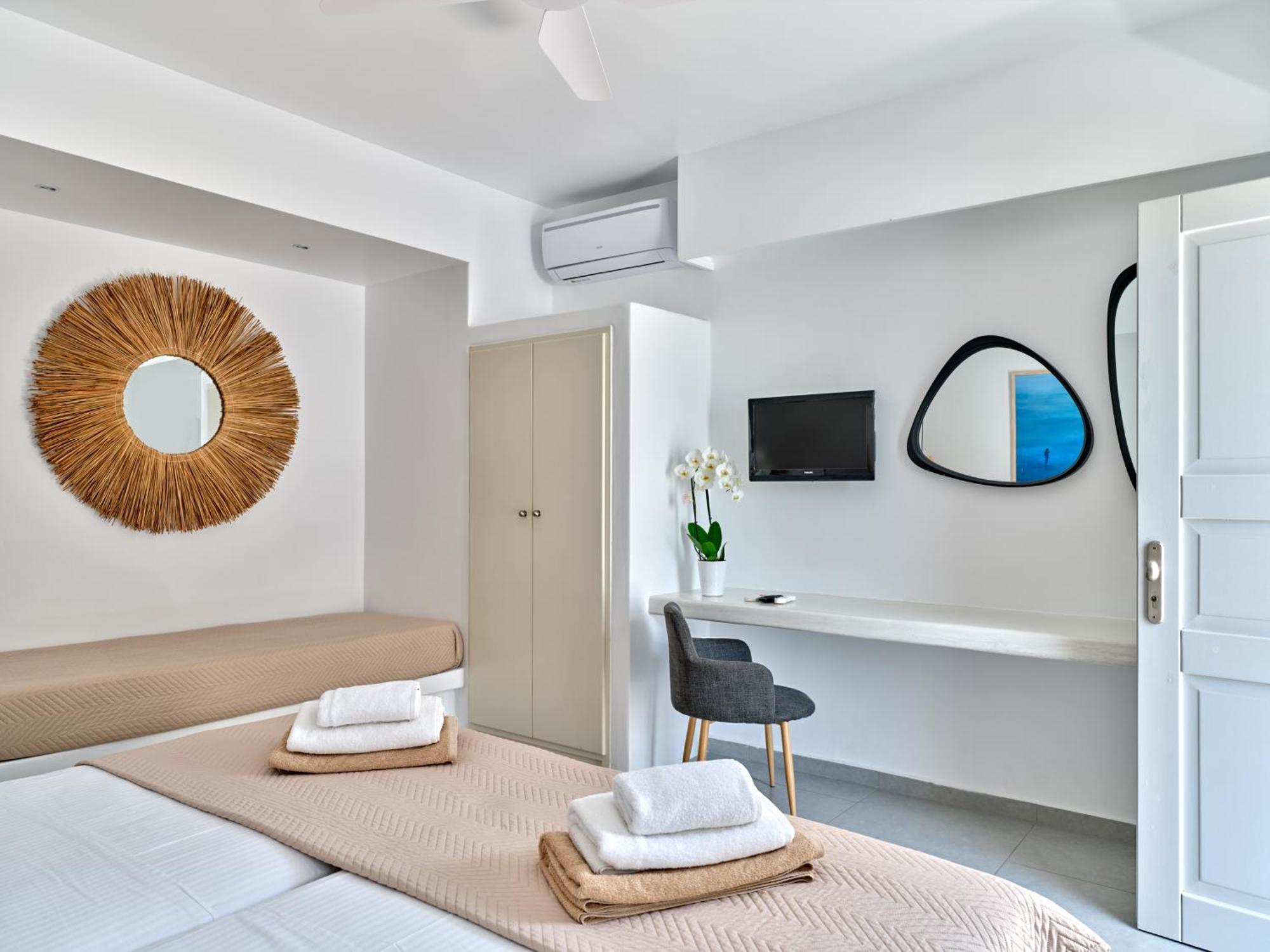 Corina Studios-Apartments Nausa Exteriér fotografie