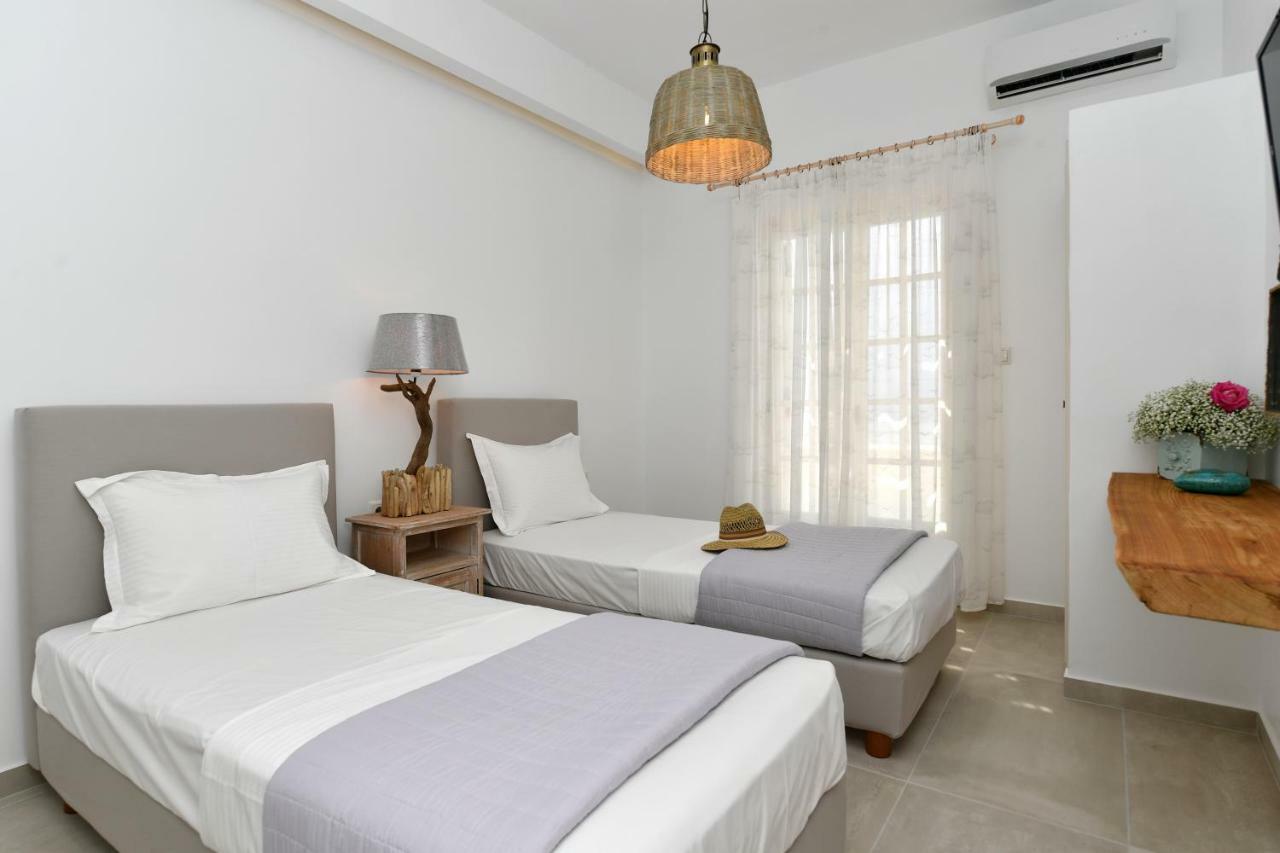 Corina Studios-Apartments Nausa Exteriér fotografie